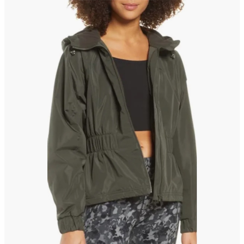 Sweaty Betty Storm Seeker Waterproof Hooded Jacket in Dark Green - Picture 5 of 9